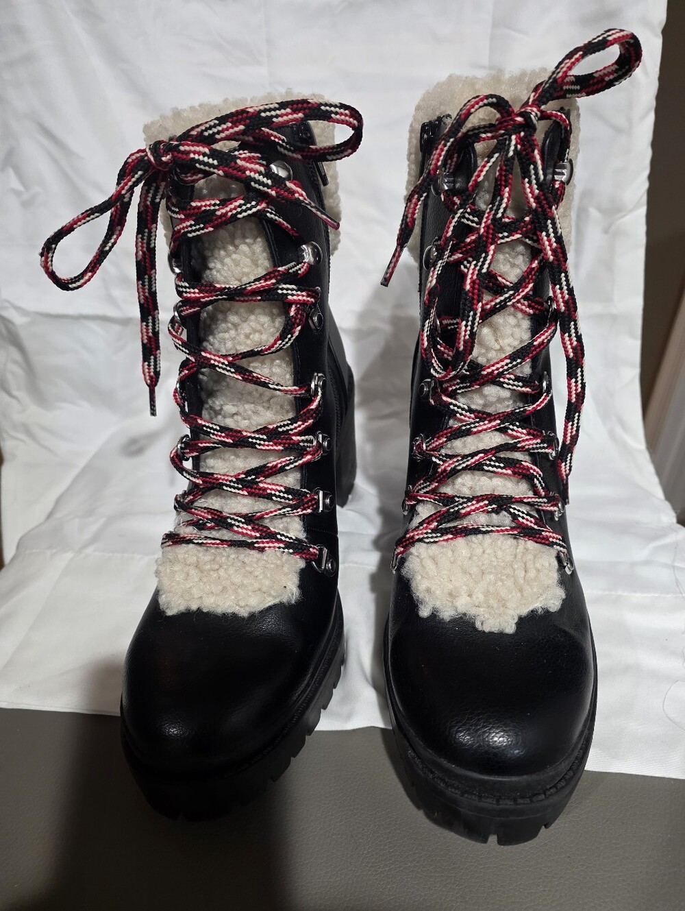 Womens Black Shearling Lace-Up Winter Boots